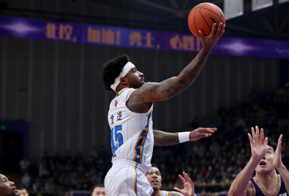 关于集结日CBA常规赛传出新动向;北京首钢远射贴柱;管理层表态——话题不断;球队文化再被提及的信息 关于集结日CBA常规赛传出新动向;北京首钢远射贴柱;管理层表态——话题不断;球队文化再被提及的信息