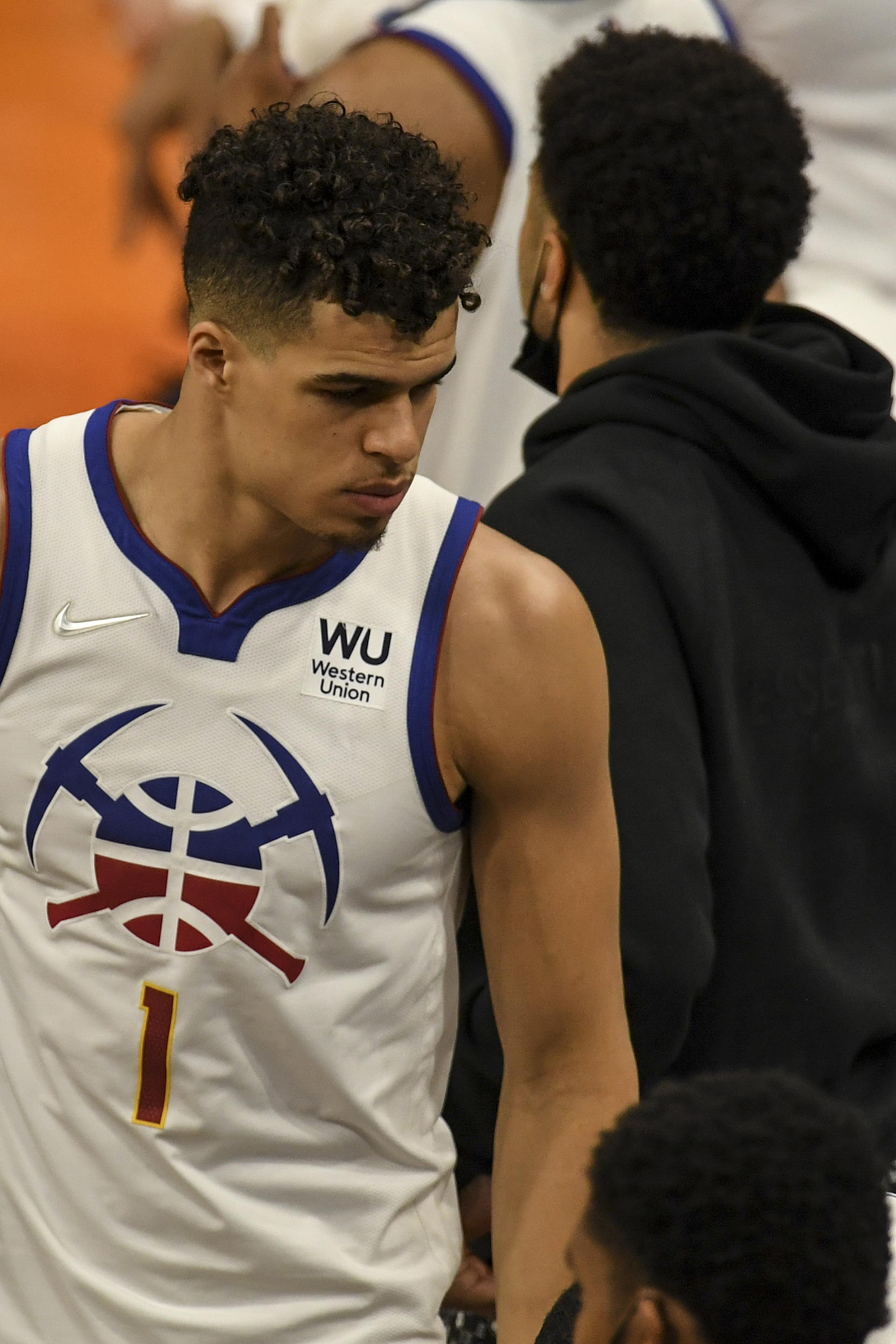 关于欧联关键时刻走向成谜；巴塞罗那手感冰凉；信心回归；年轻球员得到机会的信息